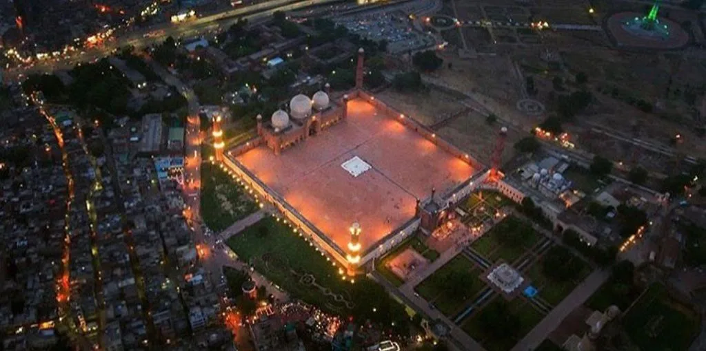 United Airlines Lahore Reservation Office in Pakistan