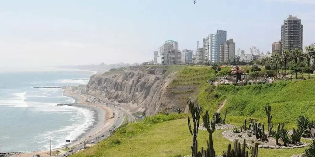United Airlines San Isidro Reservations Office in Peru