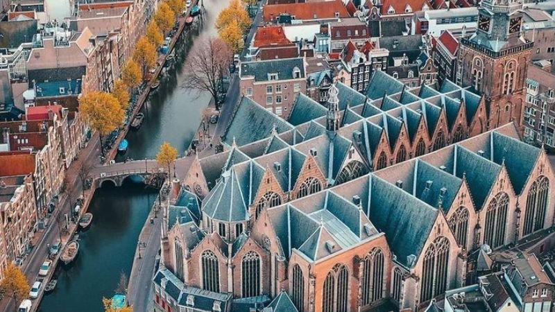 Emirates Airlines Amsterdam Office in Netherlands
