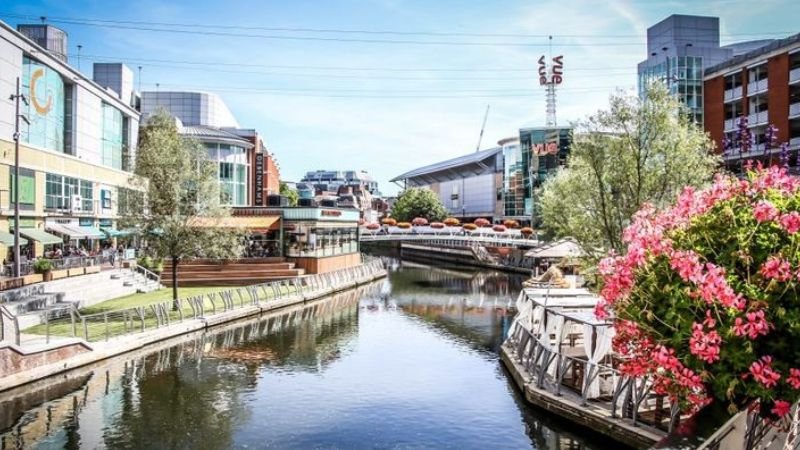 Emirates Airlines Reading Office in England