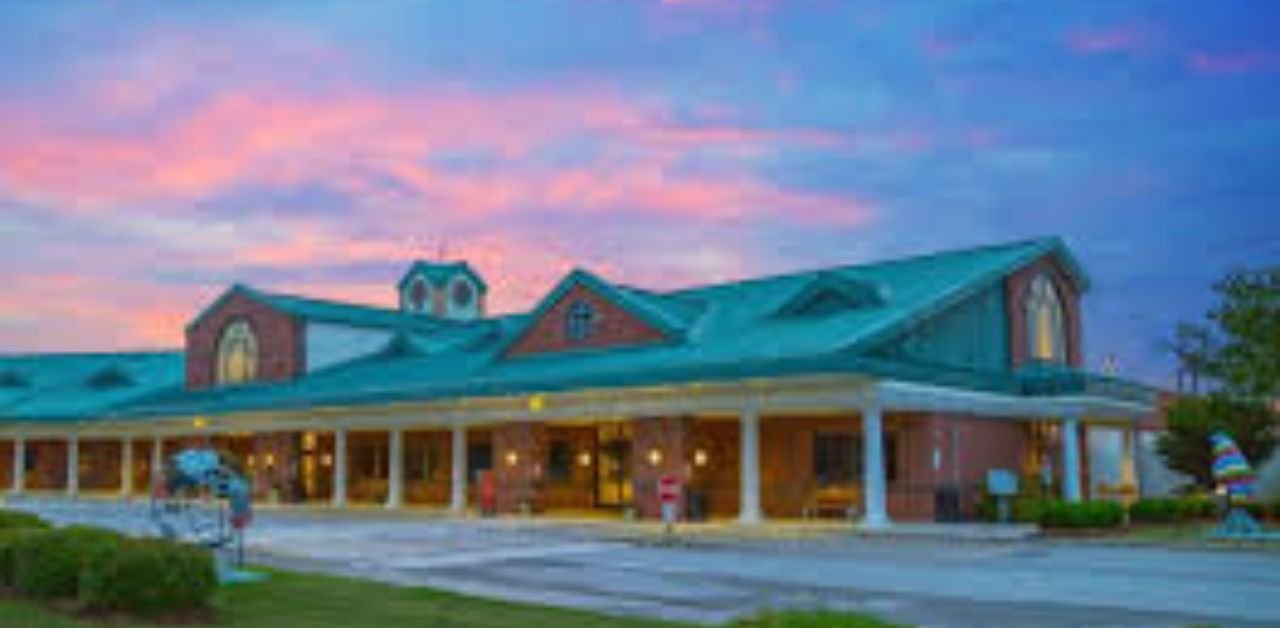 United Airlines Coastal Carolina Regional Airport - EWN Terminal