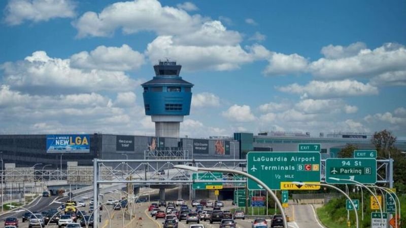 United Airlines LaGuardia Office Address