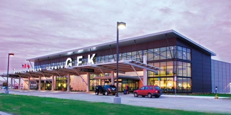 Delta Airlines Grand Forks International Airport – GFK Terminal