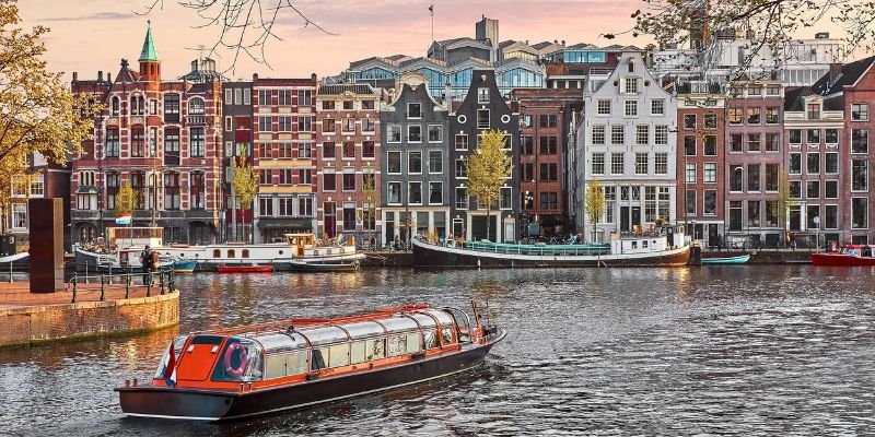 21 Air Amsterdam Office In Netherlands