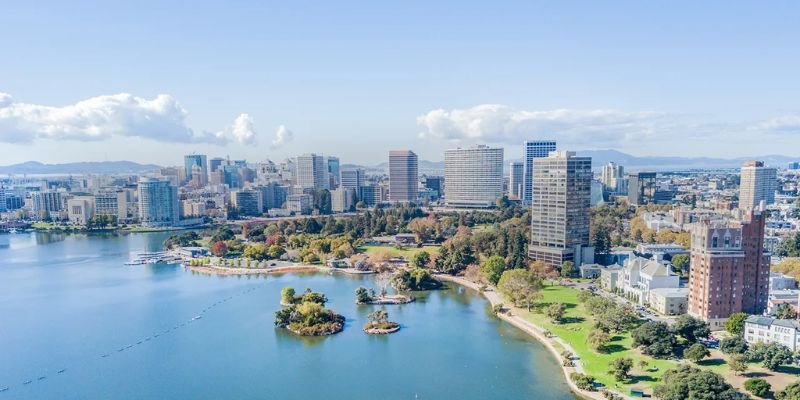 21 Air Oakland Office In California