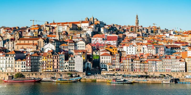 21 Air Porto Office In Portugal