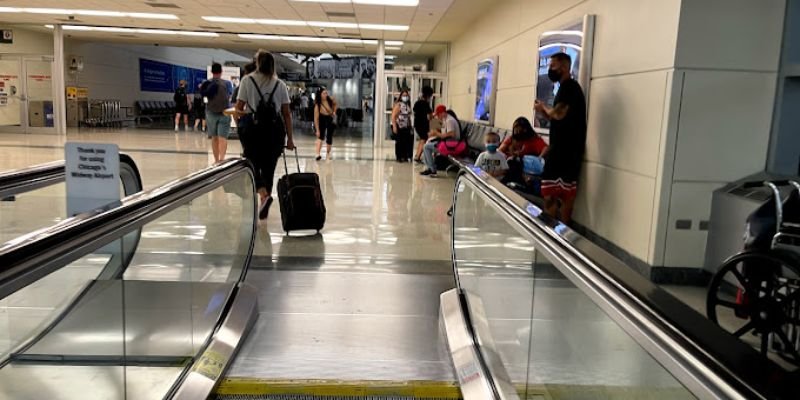 Frontier Airlines MDW Terminal