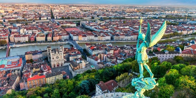 Lufthansa Airlines Lyon Office Address