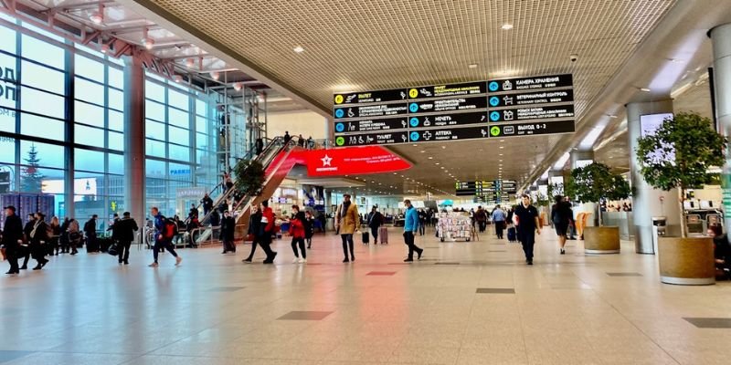 Oman Air Moscow Domodedovo Mikhail Lomonosov Airport – DME Terminal