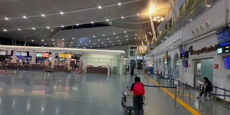 Oman Air Phuket International Airport – HKT Terminal
