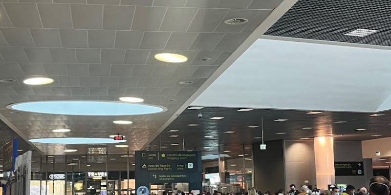 Qatar Airways LIS Terminal