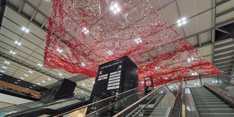 Singapore Airlines BER Terminal