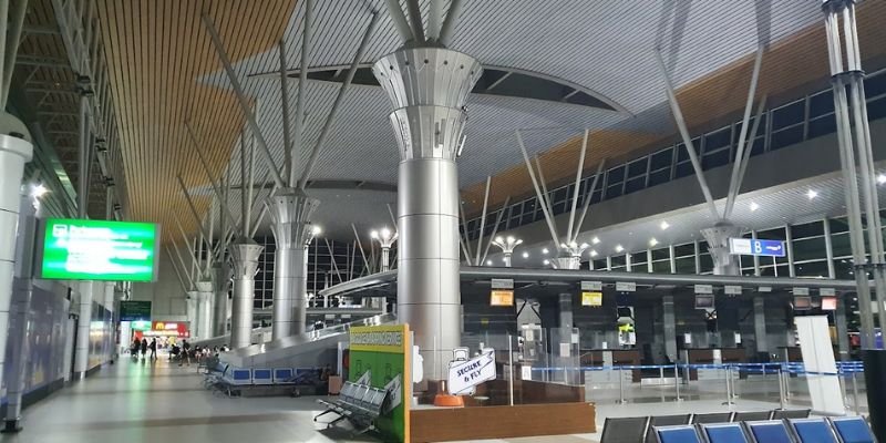 Singapore Airlines BKI Terminal