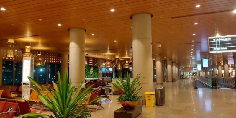 Singapore Airlines BOM Terminal