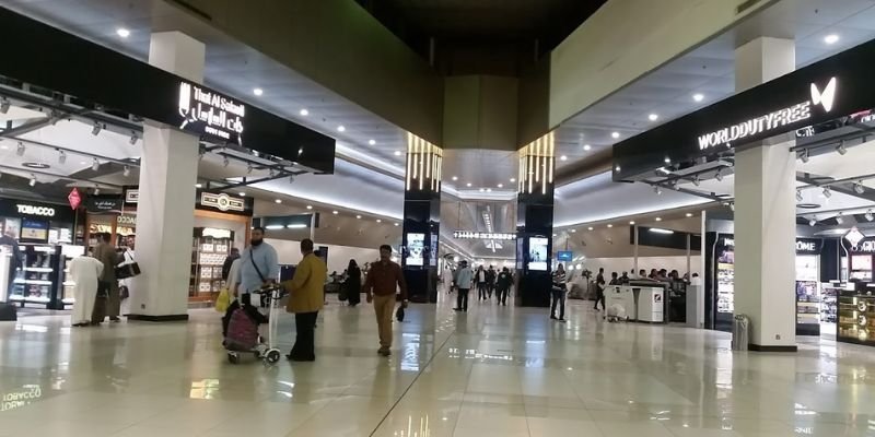 Singapore Airlines KWI Terminal