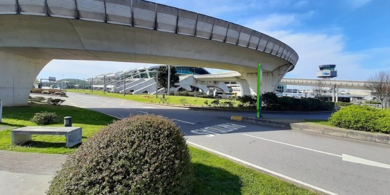 Sun Country Airlines Francisco Sá Carneiro Airport – OPO Terminal