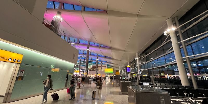 WestJet Airlines LHR Terminal