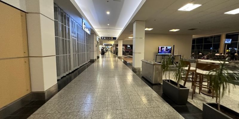 Eva Air YHZ Terminal