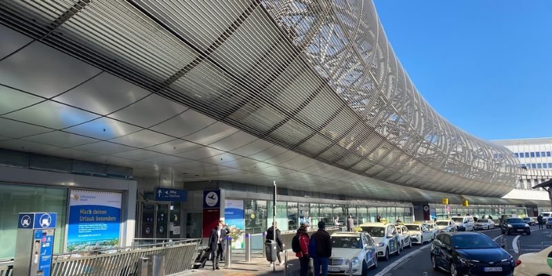 Hawaiian Airlines DUS Terminal
