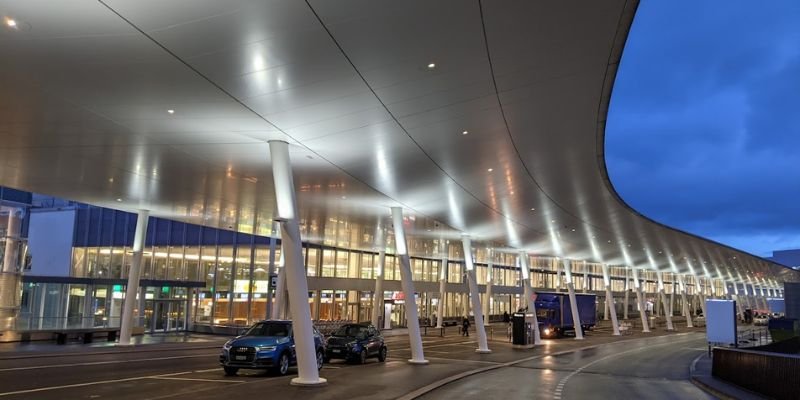 Hawaiian Airlines ZRH Terminal