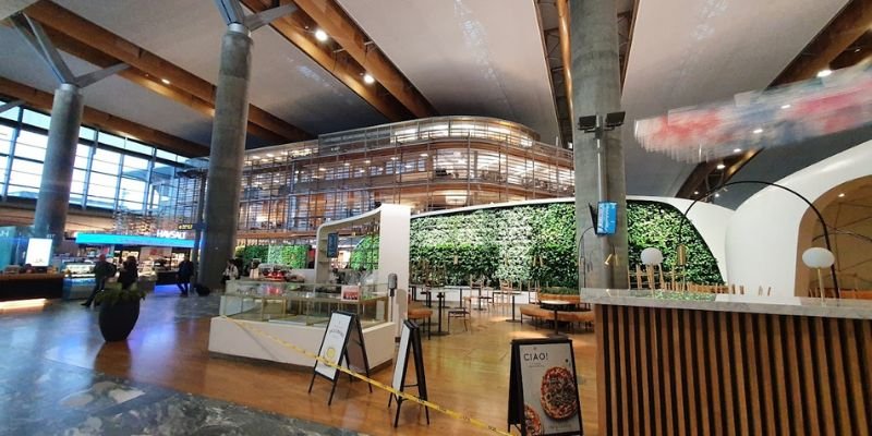 Icelandair Berlin OSL Terminal