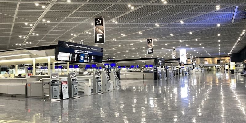 Kuwait Airways NRT Terminal