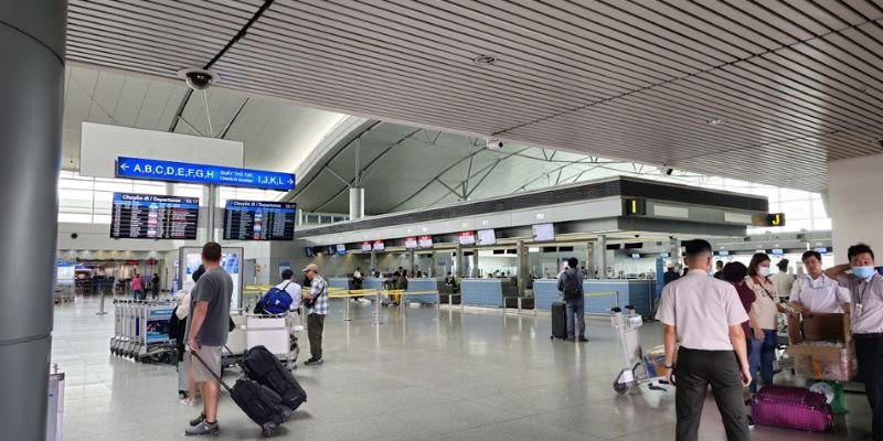 Kuwait Airways SGN Terminal