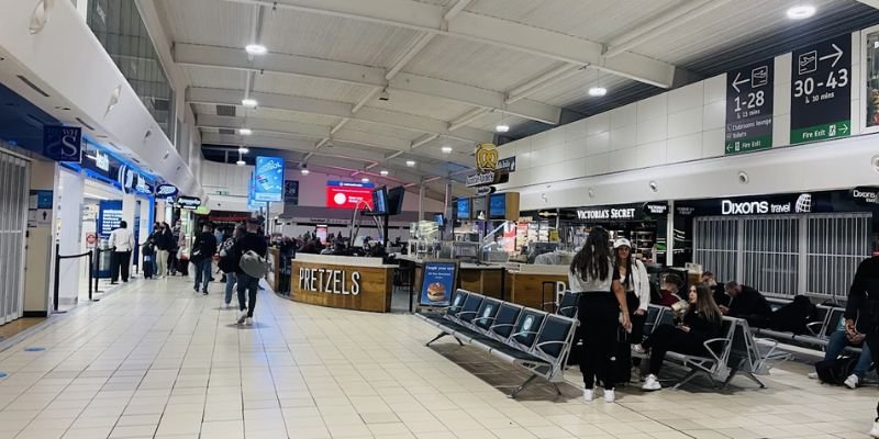 Philippine Airlines LTN Terminal