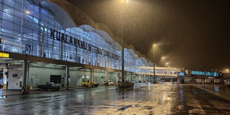 Vietnam Airlines KNO Terminal