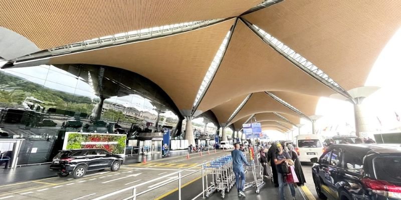 Vietnam Airlines KUL Terminal