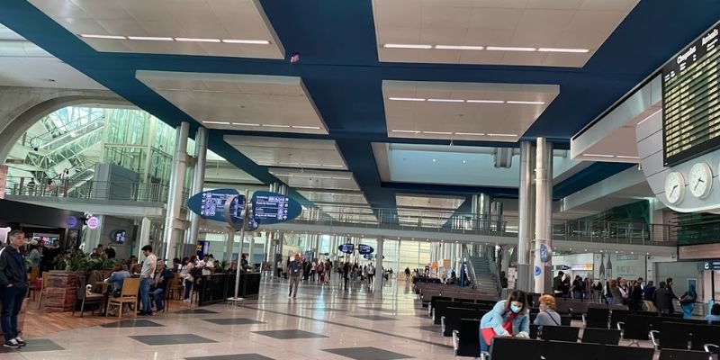 Vietnam Airlines OPO Terminal