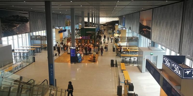 LATAM Airlines Helsinki Airport – HEL Terminal