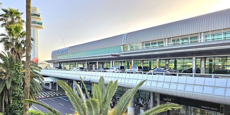 Icelandair CJU Terminal