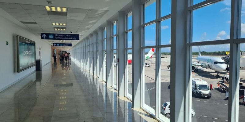 Icelandair CUN Terminal