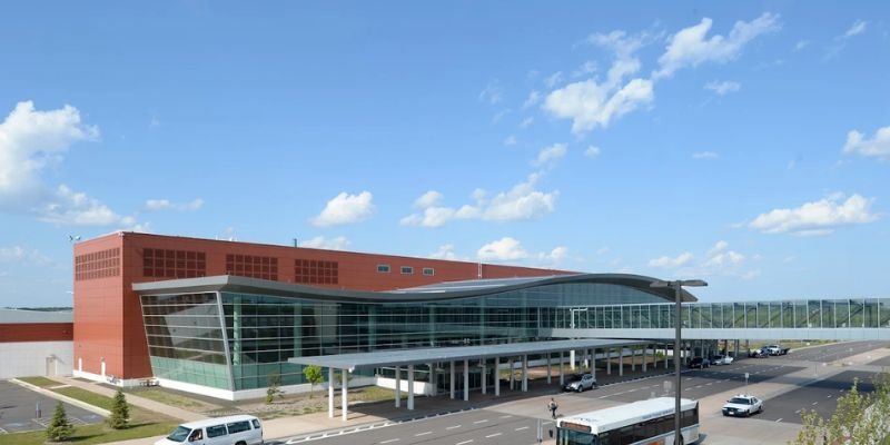 Icelandair DLH Terminal