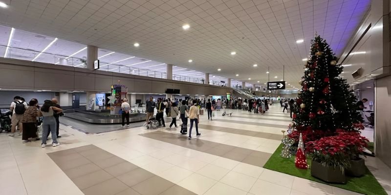 Icelandair DMK Terminal