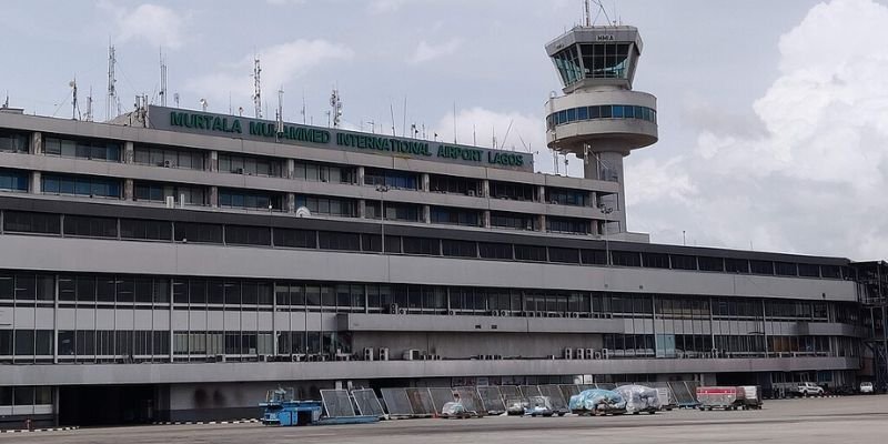 Icelandair LOS Terminal