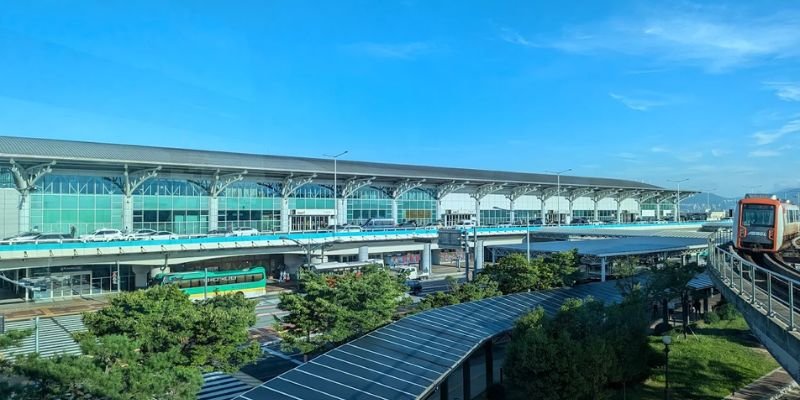 Icelandair PUS Terminal