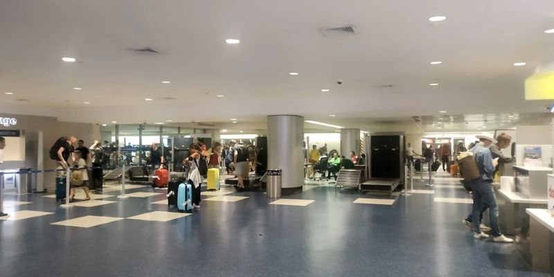 Icelandair SJO Terminal