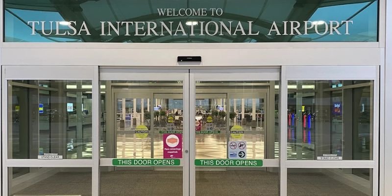 Icelandair TUL Terminal