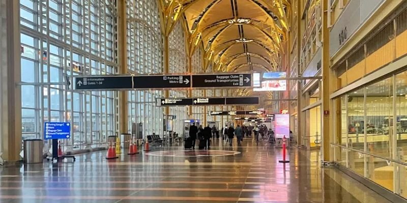 Lufthansa Airlines DCA Terminal